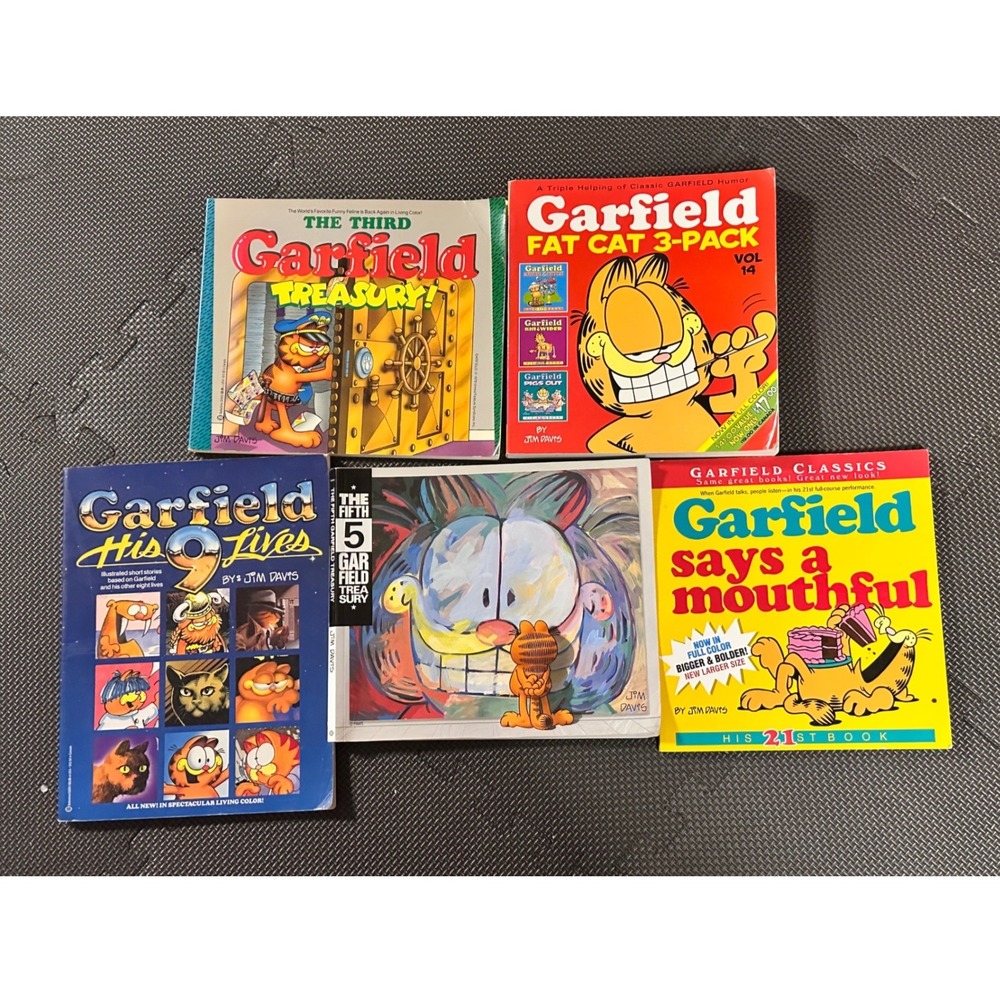 Garfield Comic Book Lot of 5‎ Jim Davis Treasuries Fat Cat 3-Pack His 9 Lives